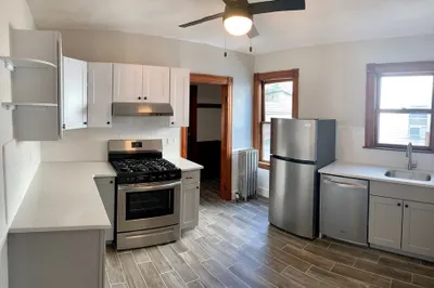 40 Hamilton Rd #1