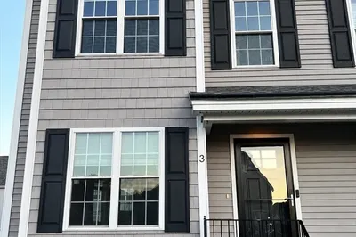 3 Riley Rd #3 1