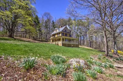 55 Long Hill Rd 1