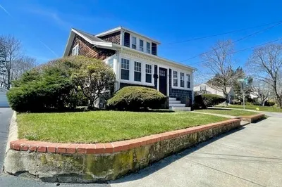 88 Standish Ave