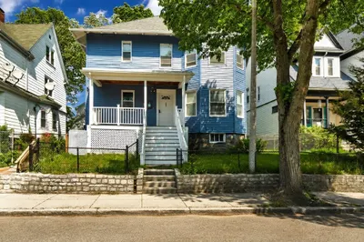 102 Radcliffe St 1