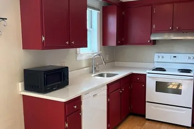 21 Bessom St #3 1