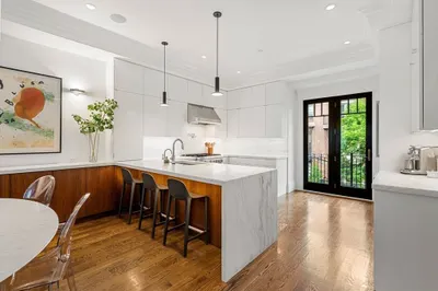 121 West Newton St #1