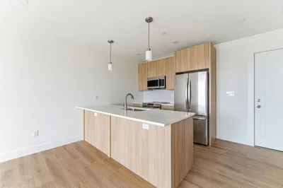 1035 Commonwealth Ave #604 1