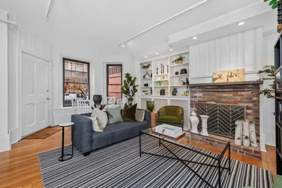 246 Marlborough St #2