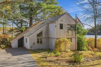 716 Martins Pond Rd 1