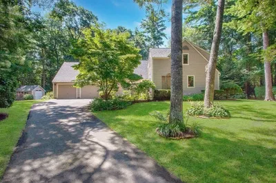 22 Pinewood Dr 1