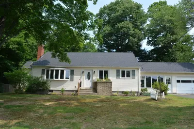 18 Highland Park Drive 1