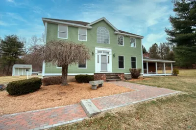 1088 Turnpike Rd 1