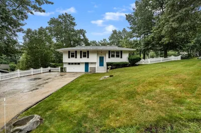 120 Harris Rd 1