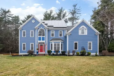 15 Hemlock St
