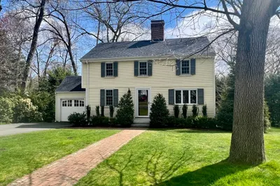 24 Standish Road 1
