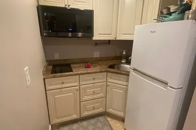 25 William Jackson Ave #2