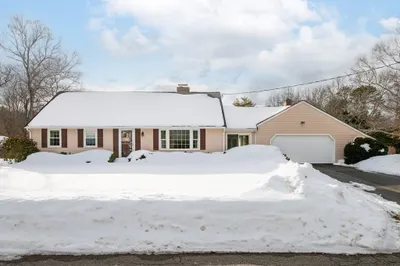 19 Greenview Dr 1