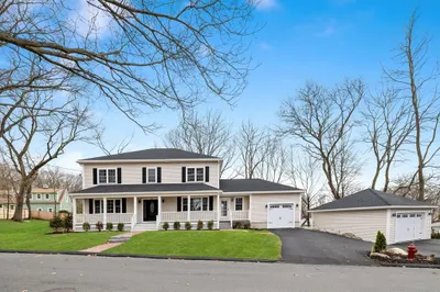 21 Mccullough Rd 1