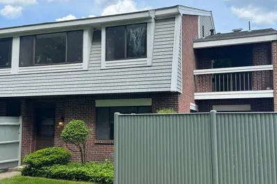 214 Greenbrook Drive #214 1