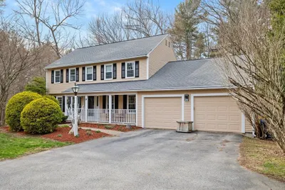 9 Old Homestead Rd 1