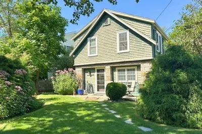 1 Pigeon Hill Ct #1