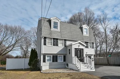 192 Lowell St 1