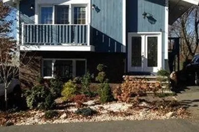 40 Tudor St #1 1