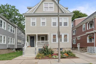 23 Cheverus Rd #3 1