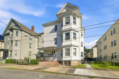 99 Hazard St 1