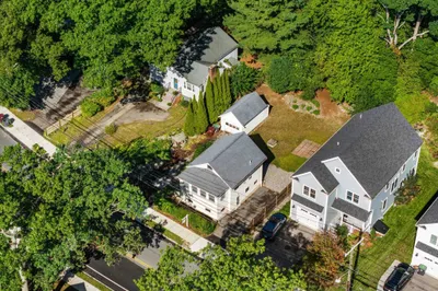 222 Sprague St 1
