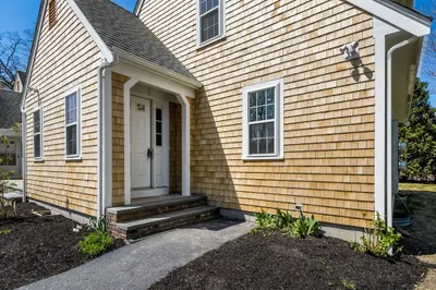 176 Palmer Ave #1
