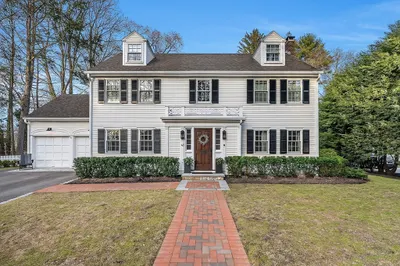 43 Amherst Road 1