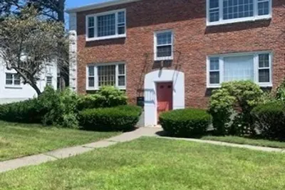 16 Abington Ave #1R 1