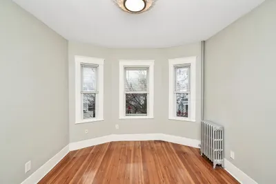 6 Coleman St #2 1