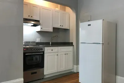 24 Peterborough St #3