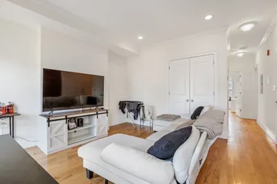 668 Massachusetts Ave #3