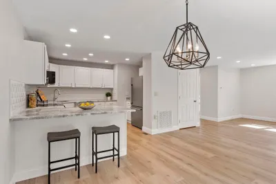 4 Victoria Drive #1 1