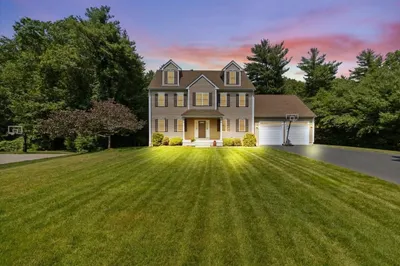 45 White Pines Rd 1