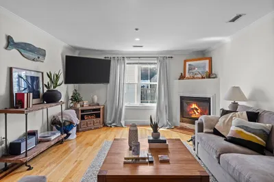 39 Dorchester St #8