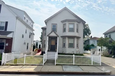 268 Newton St