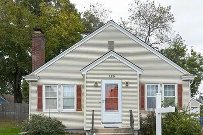 125 Grosvenor Ave 1