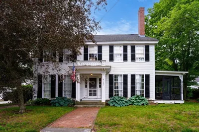 205-207 Main St