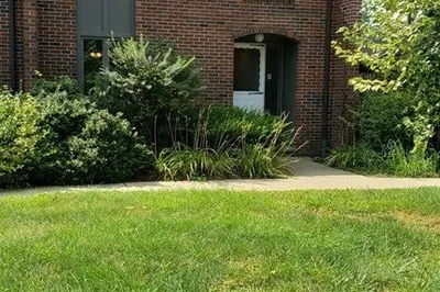 5 Eaton Ct #5 1
