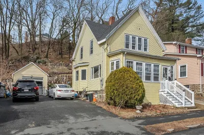 90 Verona St