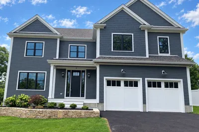18 Avon Cir 1