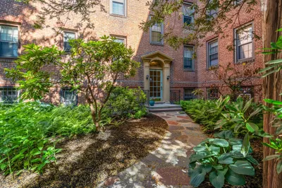16 Ware Street #31 1