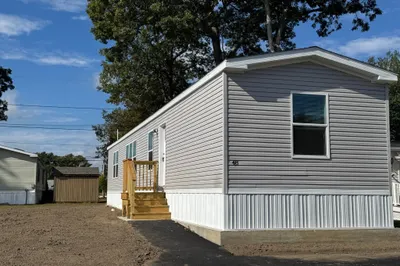 48 Mayflower Avenue 1