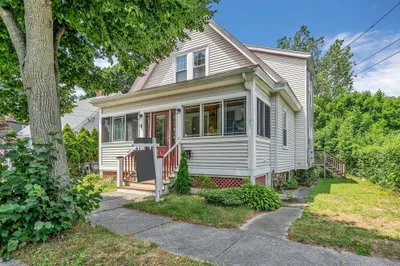 38-40 Moffatt Rd
