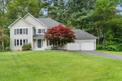 33 Hyacinth Drive 1