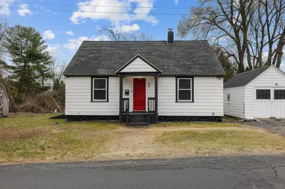 1 Elmwood Ave 1