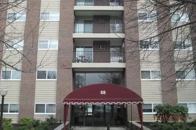 68 Main St #25C 1