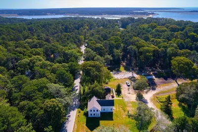 215 Paine Hollow Rd 1