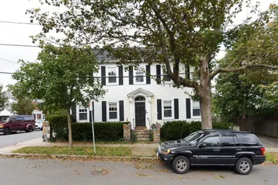 2 Cedar St